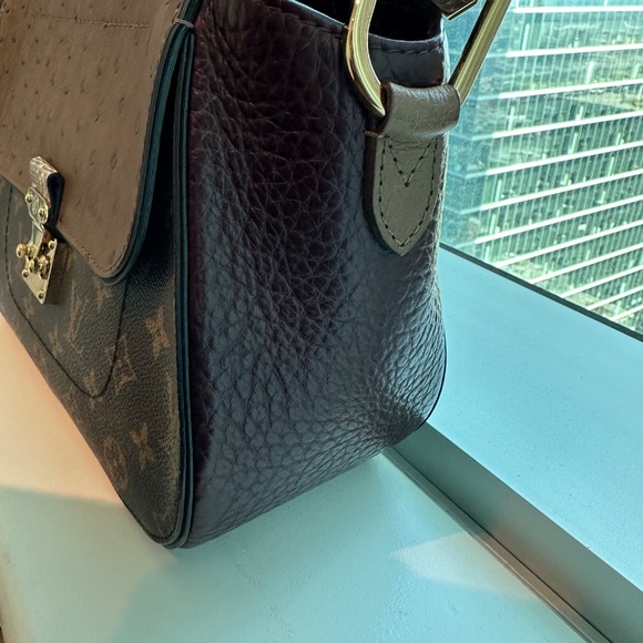 Louis Vuitton Monogram Majestueux Shoulder Bag - Picture 3 of 16